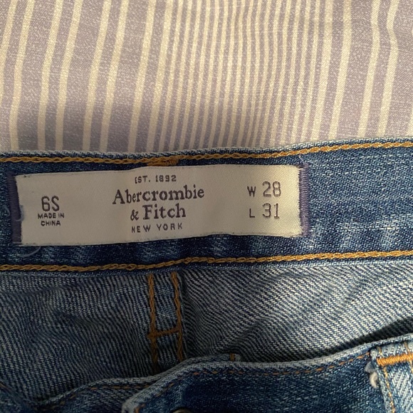 Jeans - Picture 2 of 2